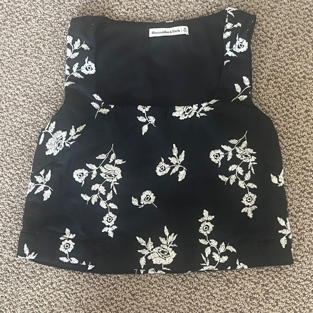Abercrombie embroidered watching set - Picture 5 of 9